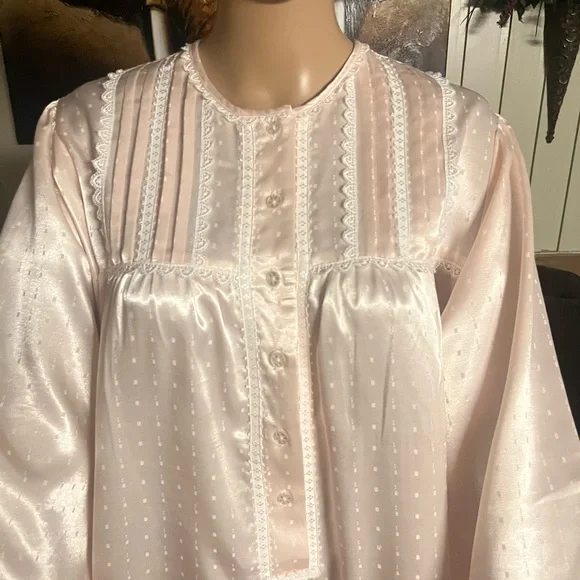 Vintage~ Christian Dior ~Size Large Pink Elegant Nightgown